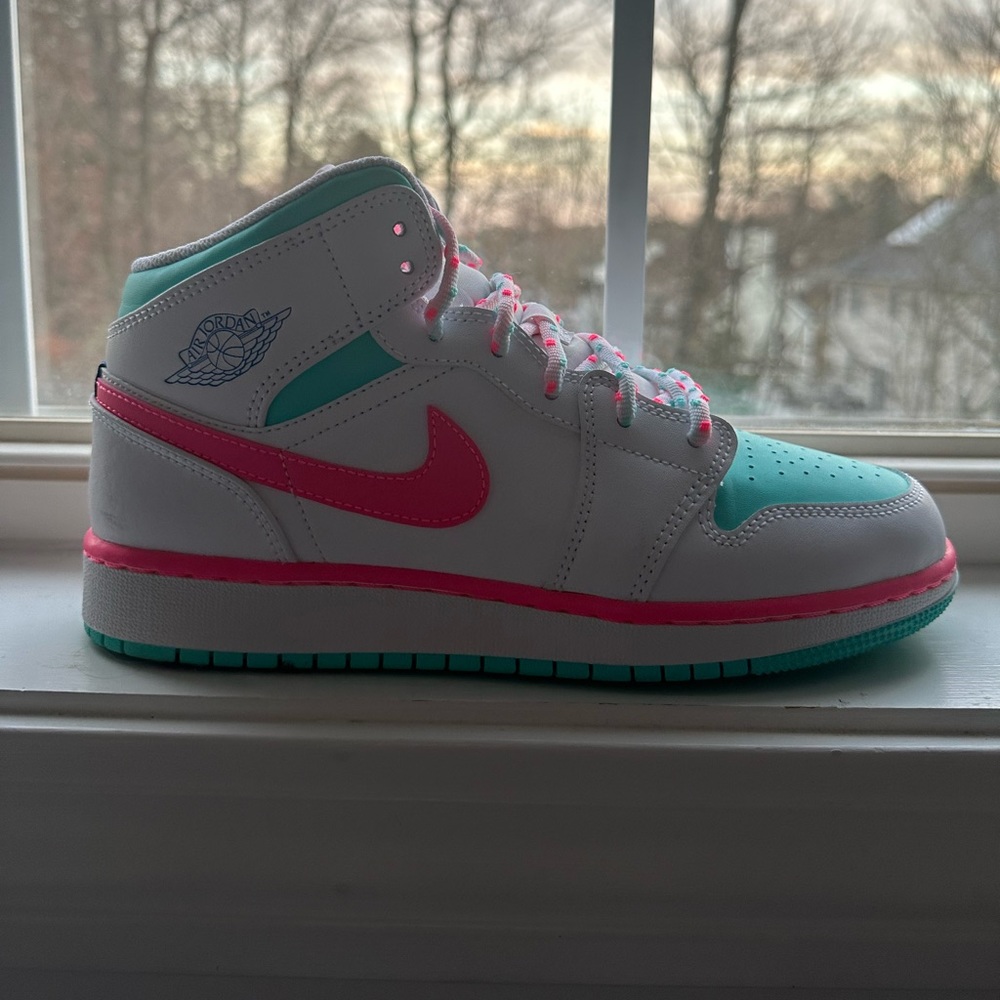 Nike Air Jordan 1